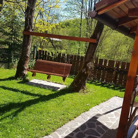 - Vysne Kamence بيت خشبي *